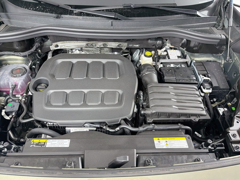 New 2026 Avocado Green w/Deep Black Roof Volkswagen 2.0T SE R-Line Black 4MOTION image 31