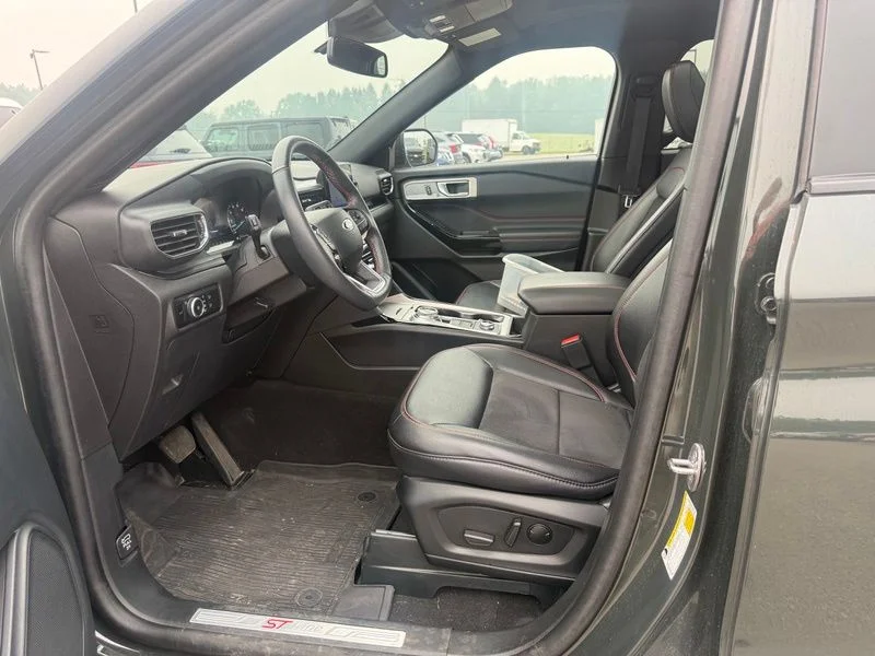 Used 2024 Green Ford ST-Line image 3