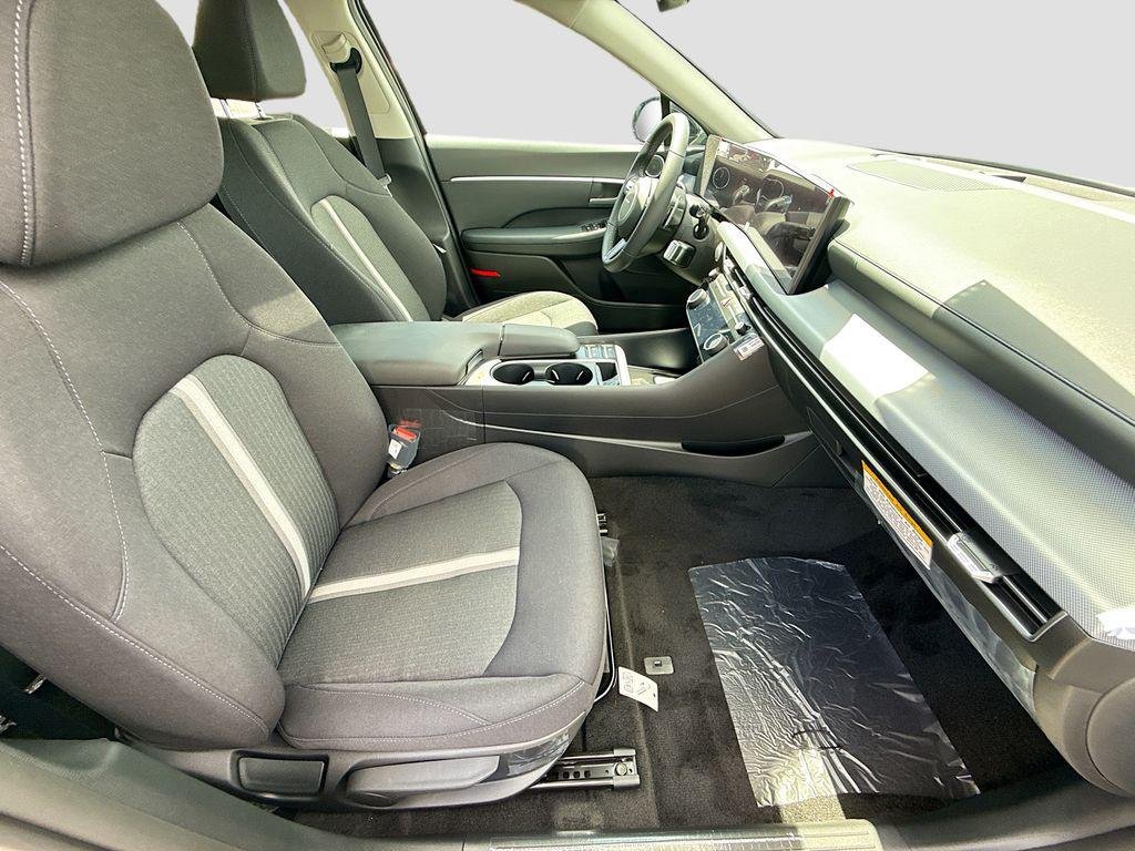 New 2026 Abyss Black Hyundai SEL Sport image 20