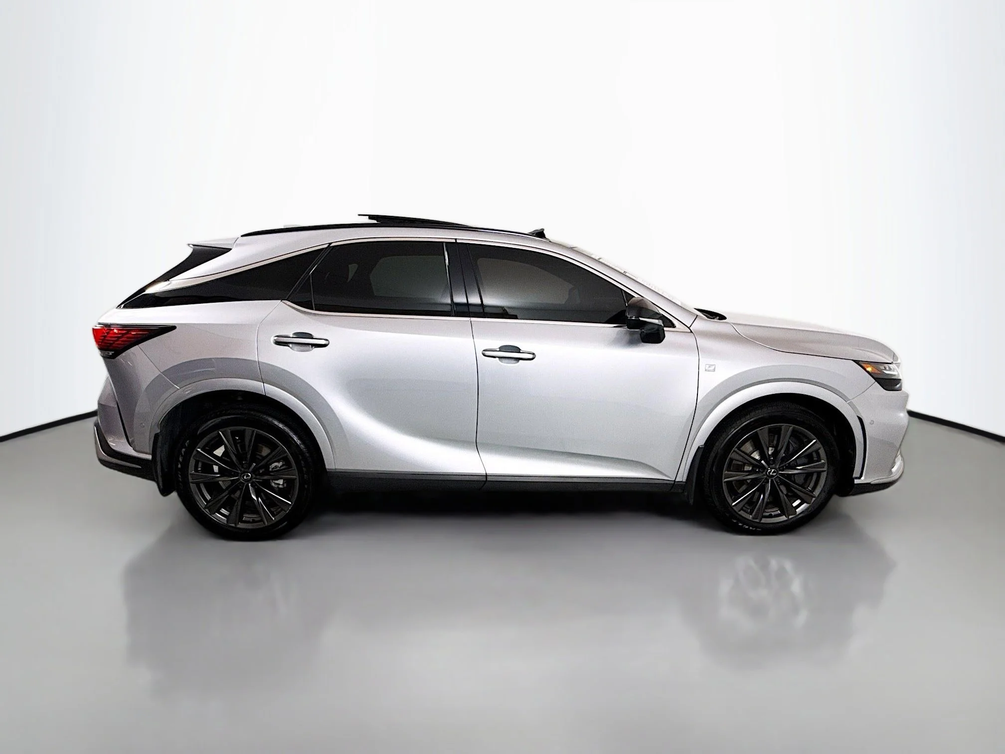 Certified Used 2025 IRIDIUM Lexus 350 F SPORT Handling image 8