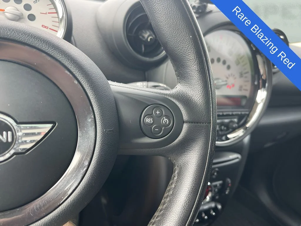 Used 2013  MINI Base image 17