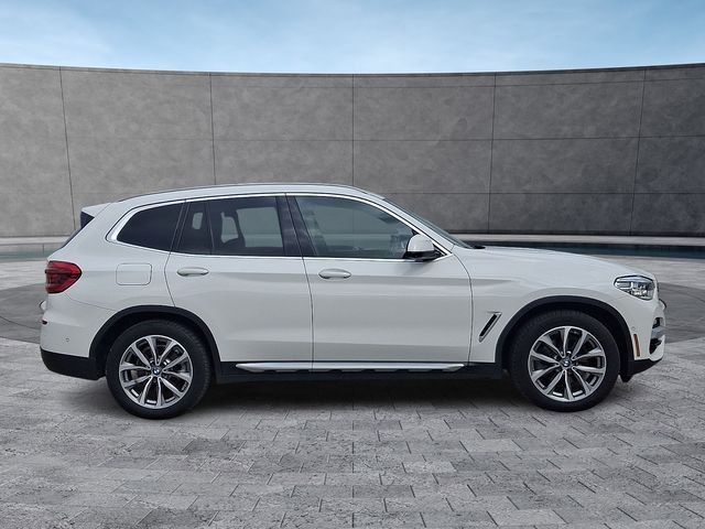 Used 2018 White BMW xDrive30i image 12