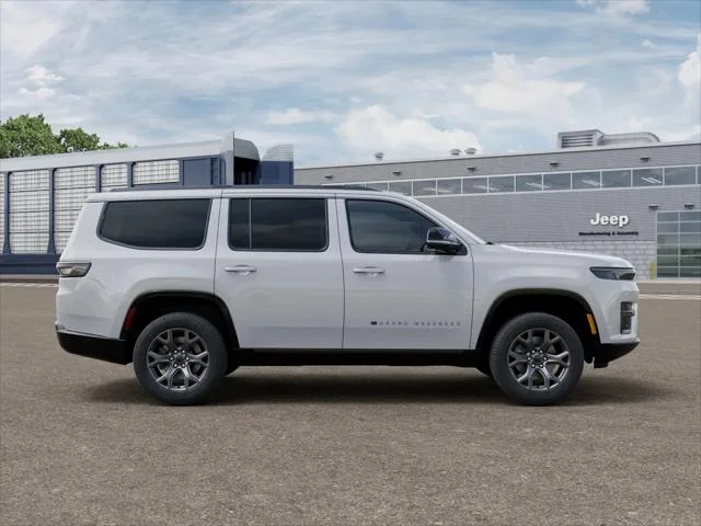 New 2026 Bright White Clear-Coat Exterior Paint Jeep Limited Altitude image 47