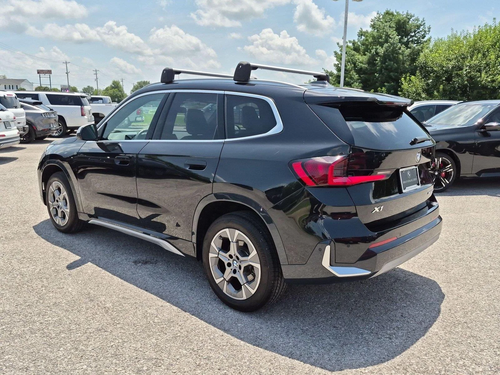 Used 2024 Black Sapphire Metallic BMW xDrive28i image 3