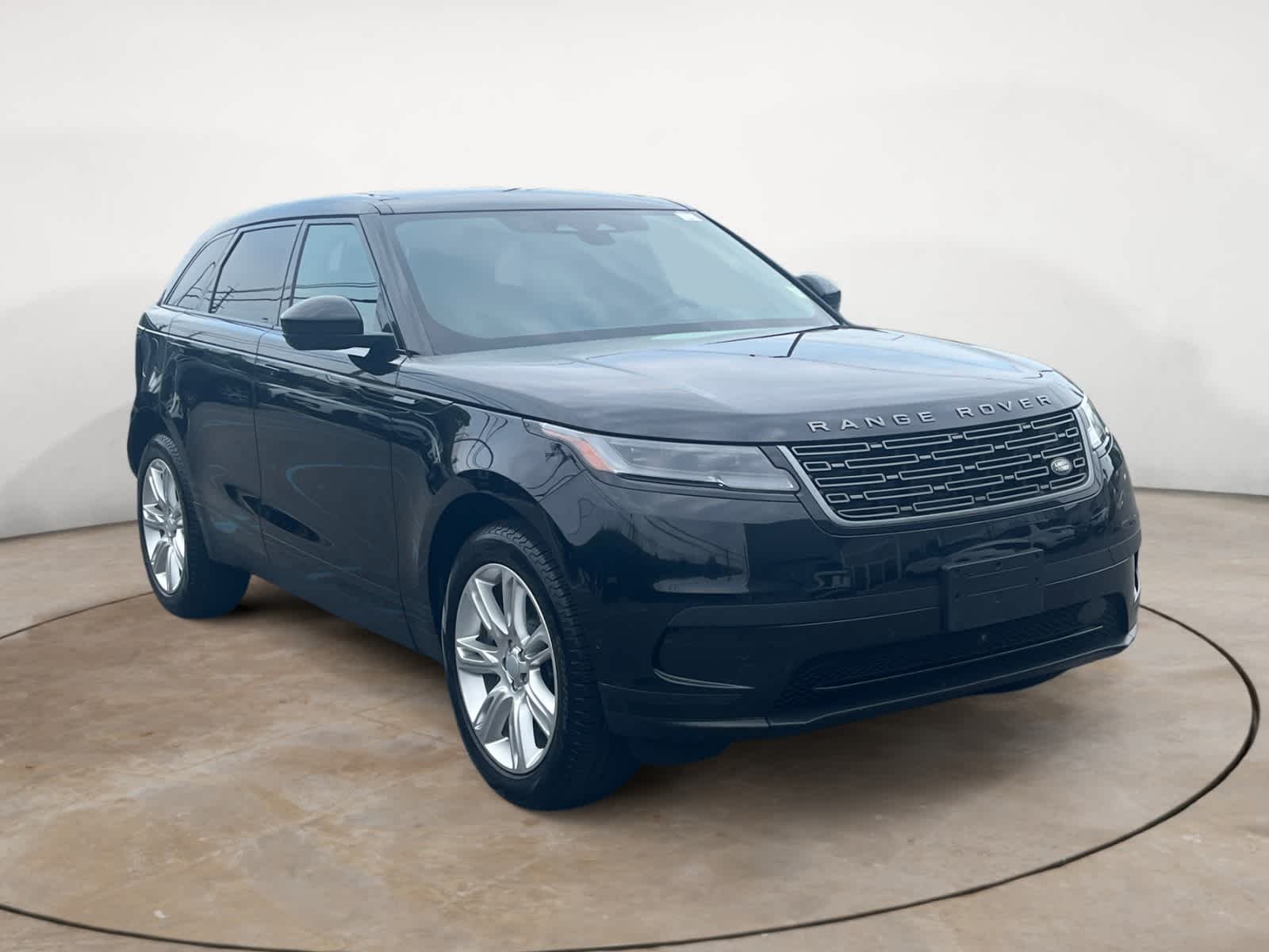 Certified Used 2026 Santorini Black Metallic Land Rover S image 7