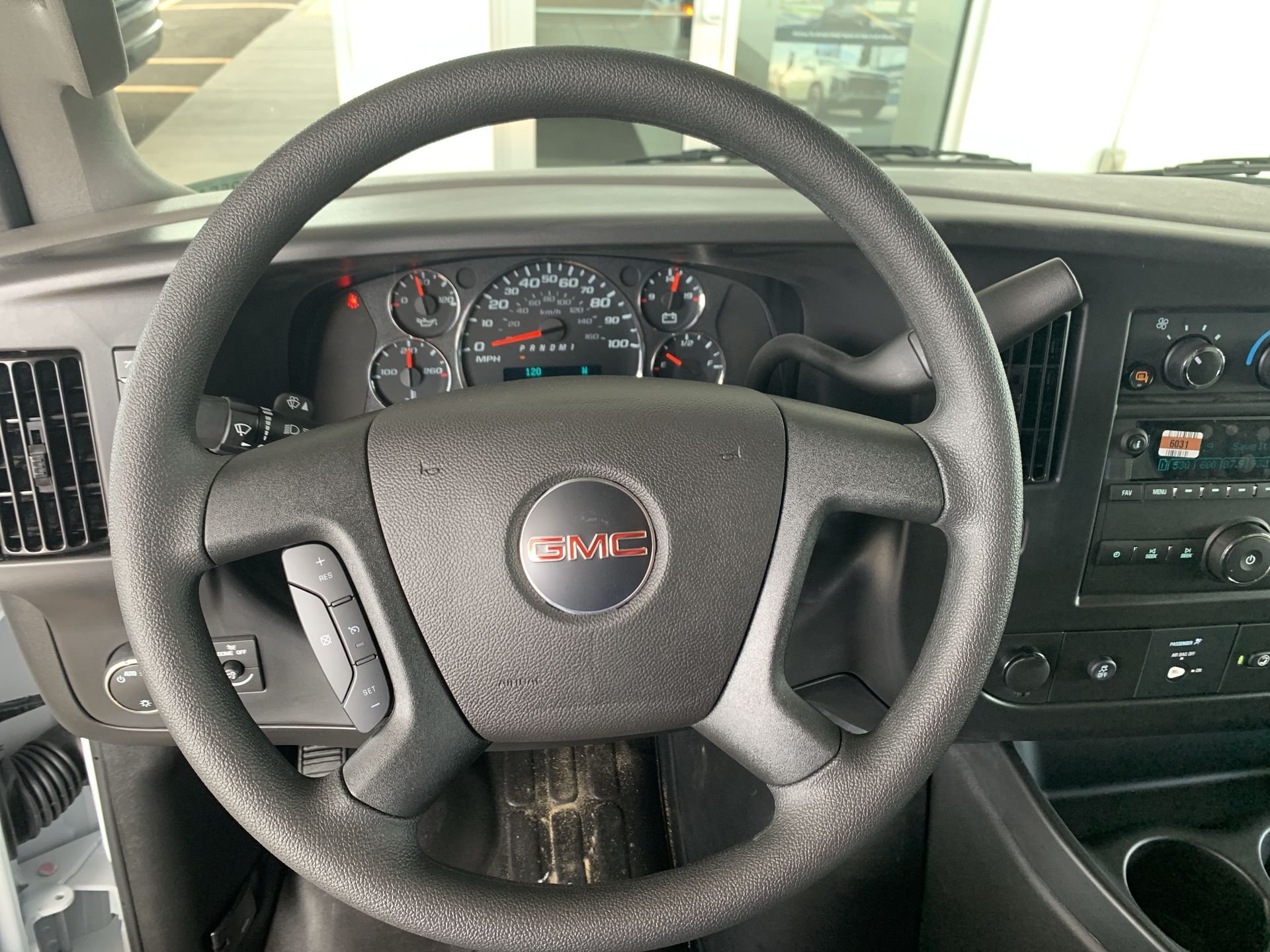 2025 GMC Savana Cargo Work Van - Photo 34