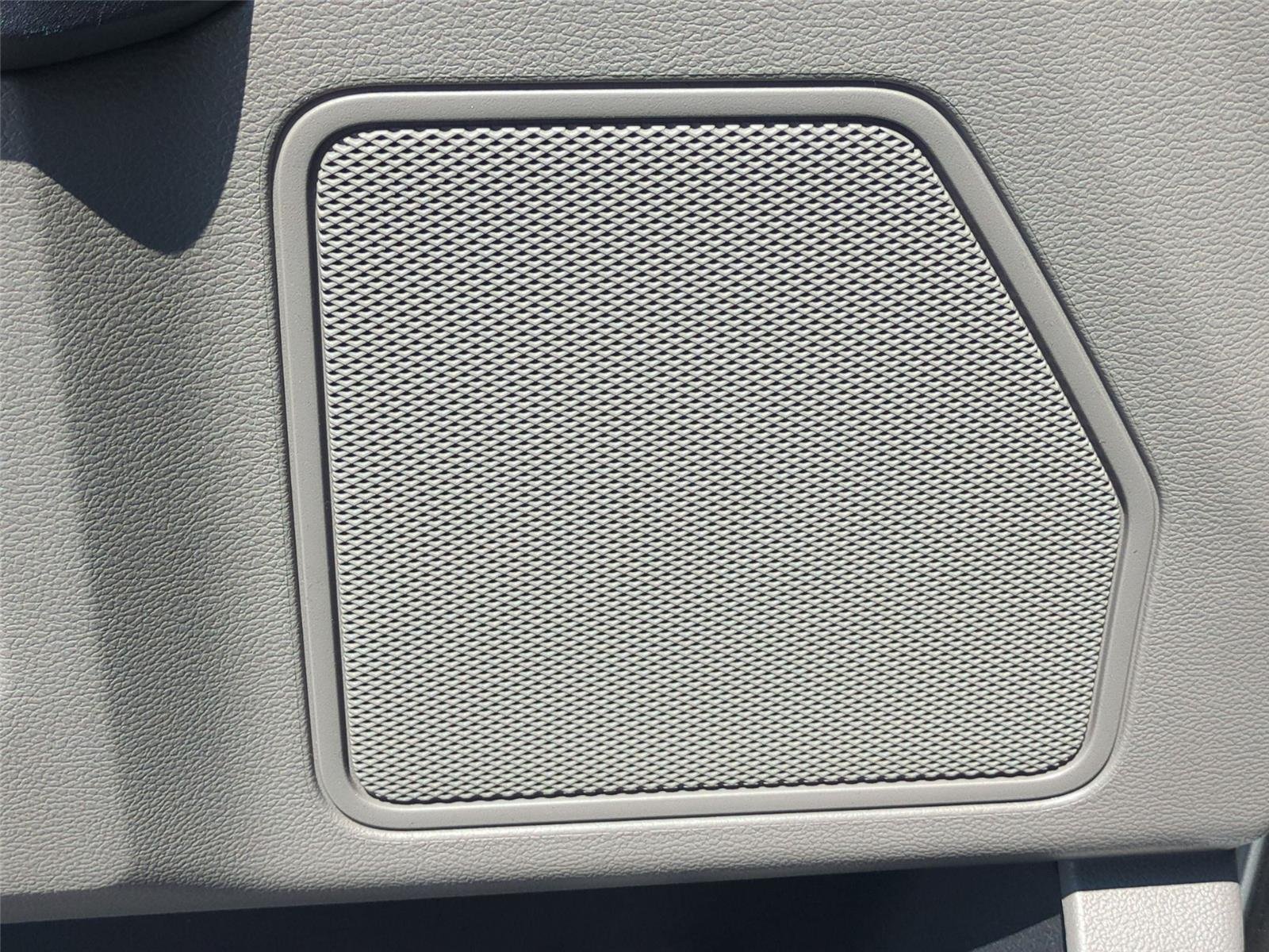Used 2018 Ingot Silver Ford XL image 17