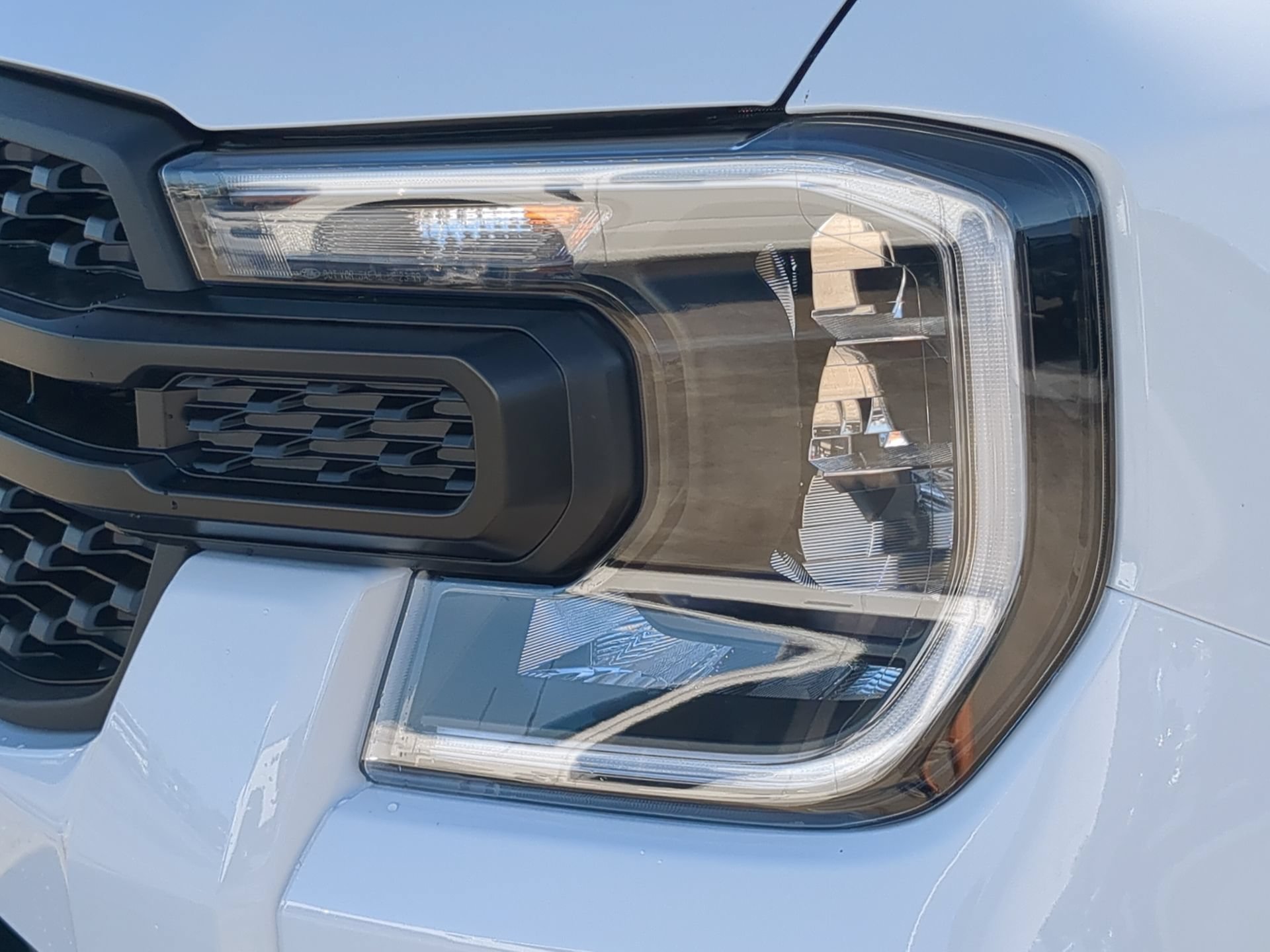 New 2026 Oxford White Ford XL image 41