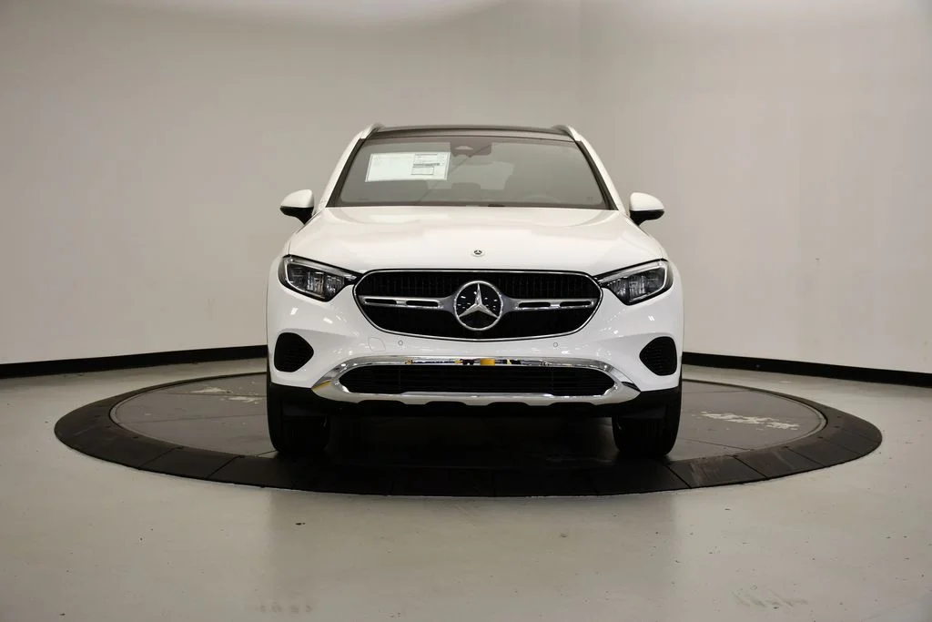 Certified Used 2026 Polar White Mercedes-Benz GLC 300 image 8