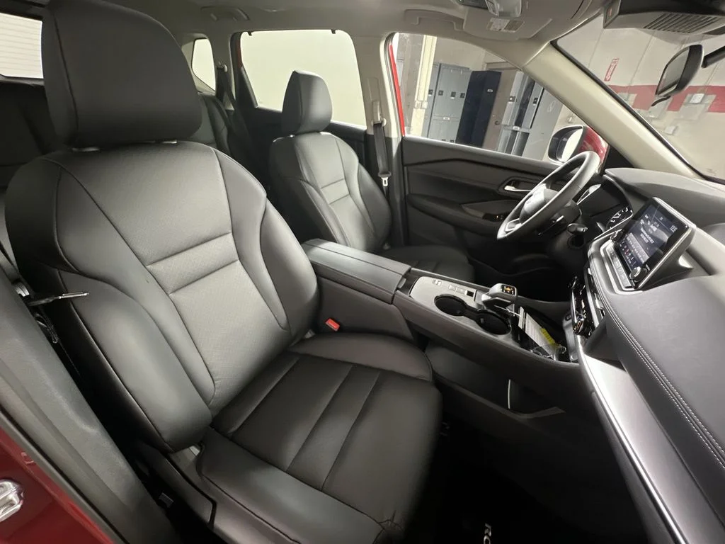 2026 Nissan Rogue SV - Photo 26