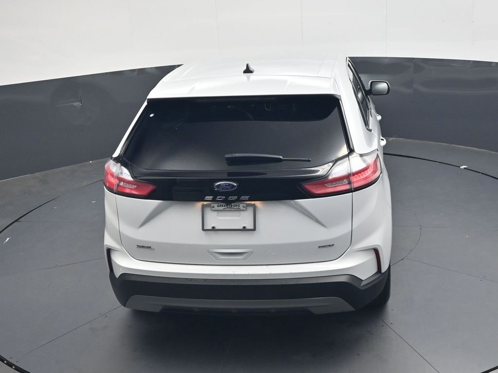 Used 2024 White Ford SEL image 39