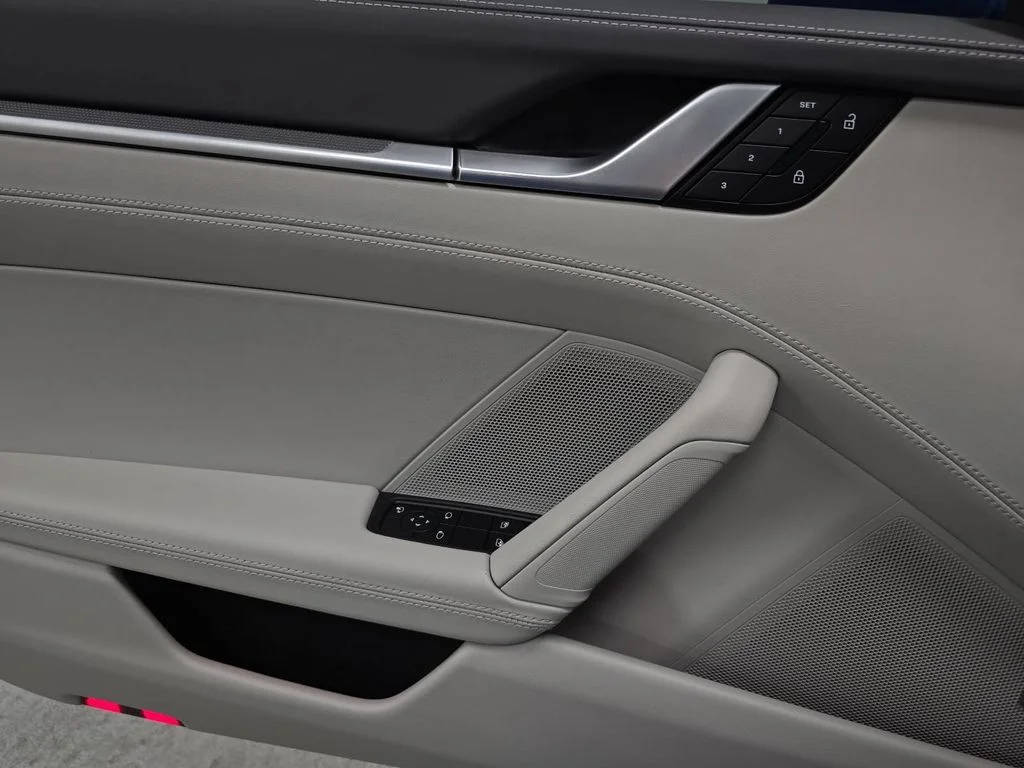 Certified Used 2025  Porsche Carrera image 23