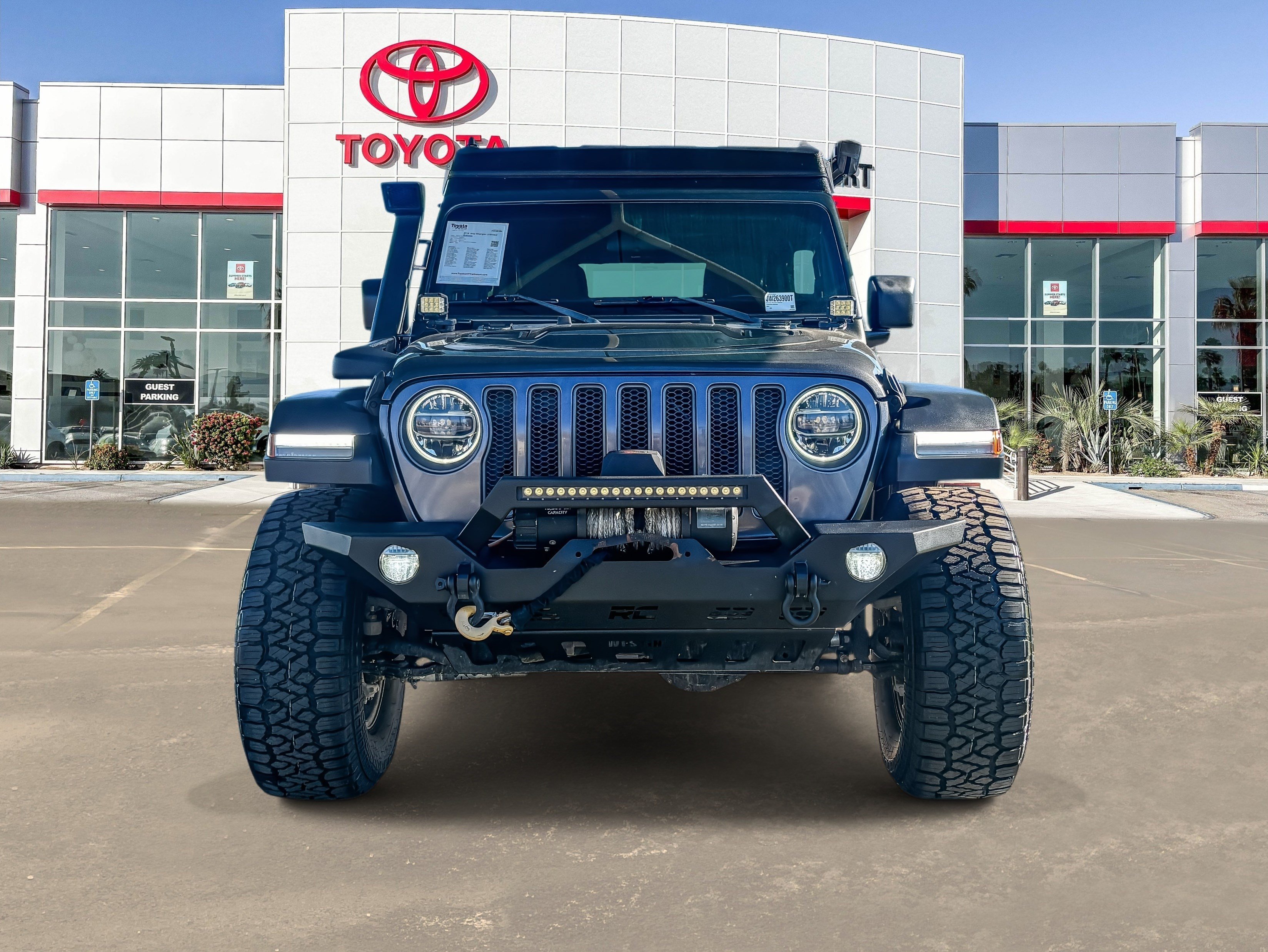 Used 2018 Granite Crystal Metallic Clearcoat Jeep Unlimited Rubicon image 2