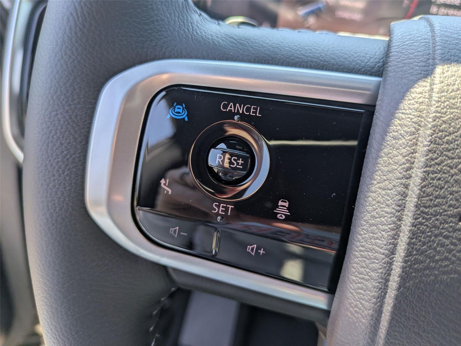 2026 Nissan Armada SL - Photo 17