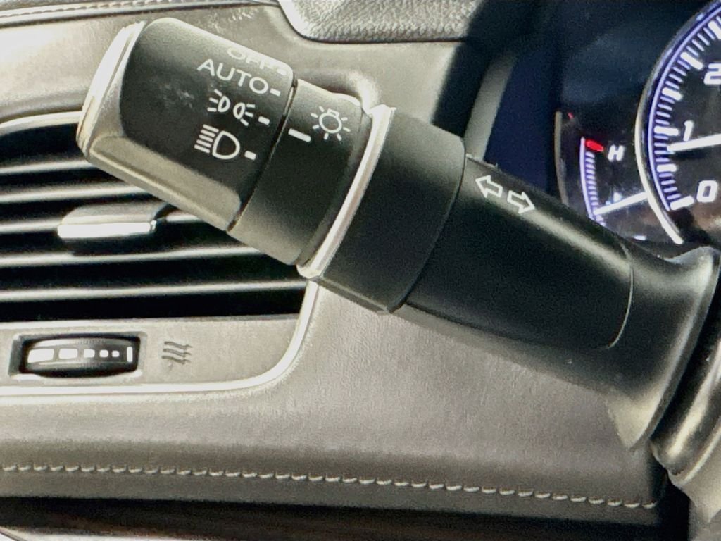 Used 2014 Silver Acura Base image 13