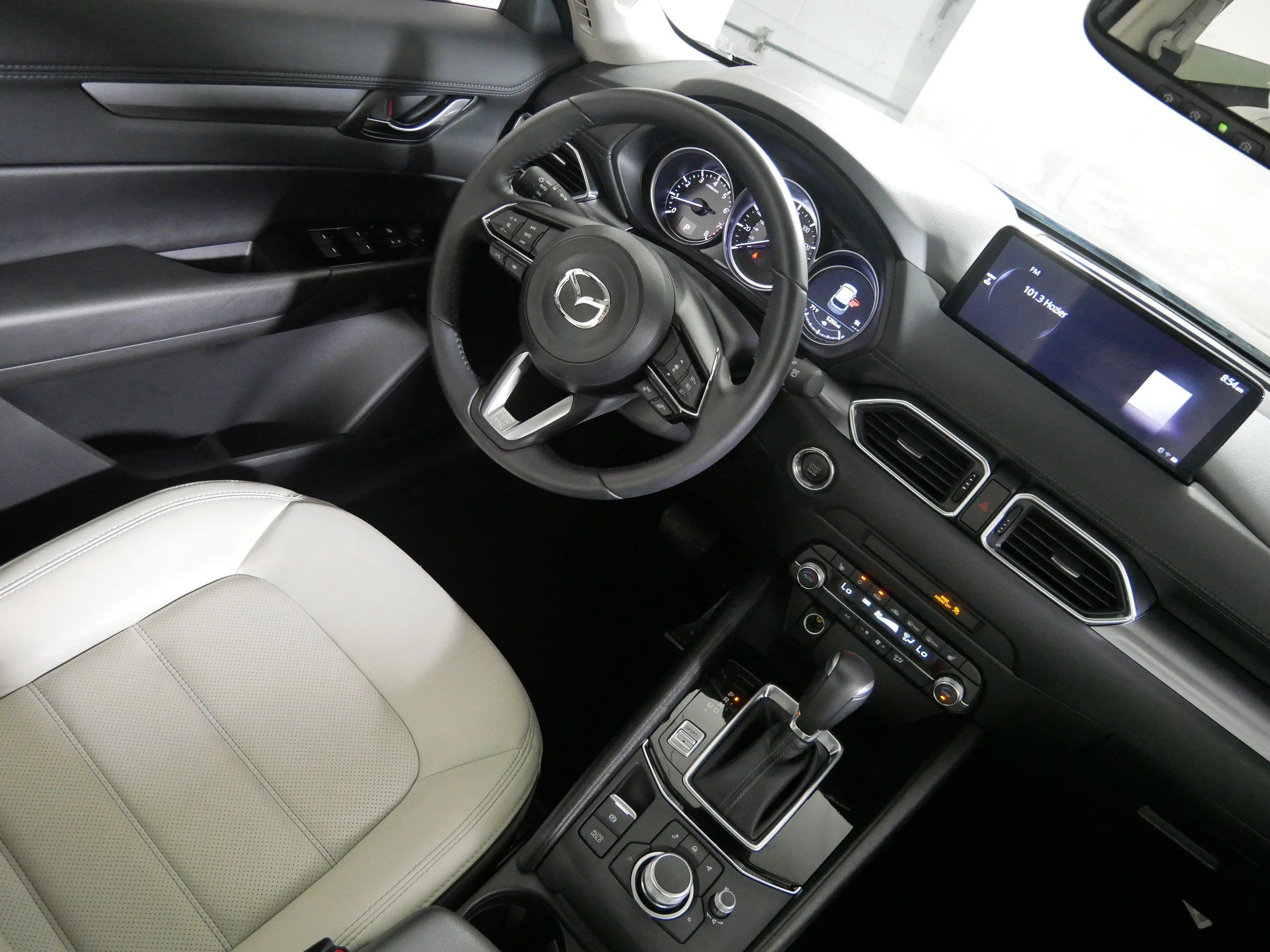 Used 2025 Jet Black Mica Mazda 2.5 S Preferred Package image 9