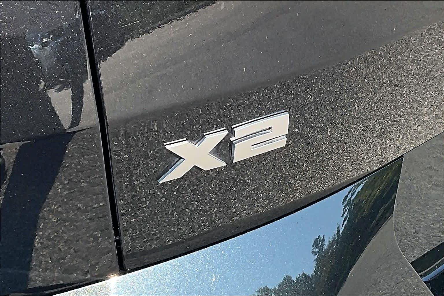 Certified Used 2024 Black Sapphire Metallic BMW M35i image 32