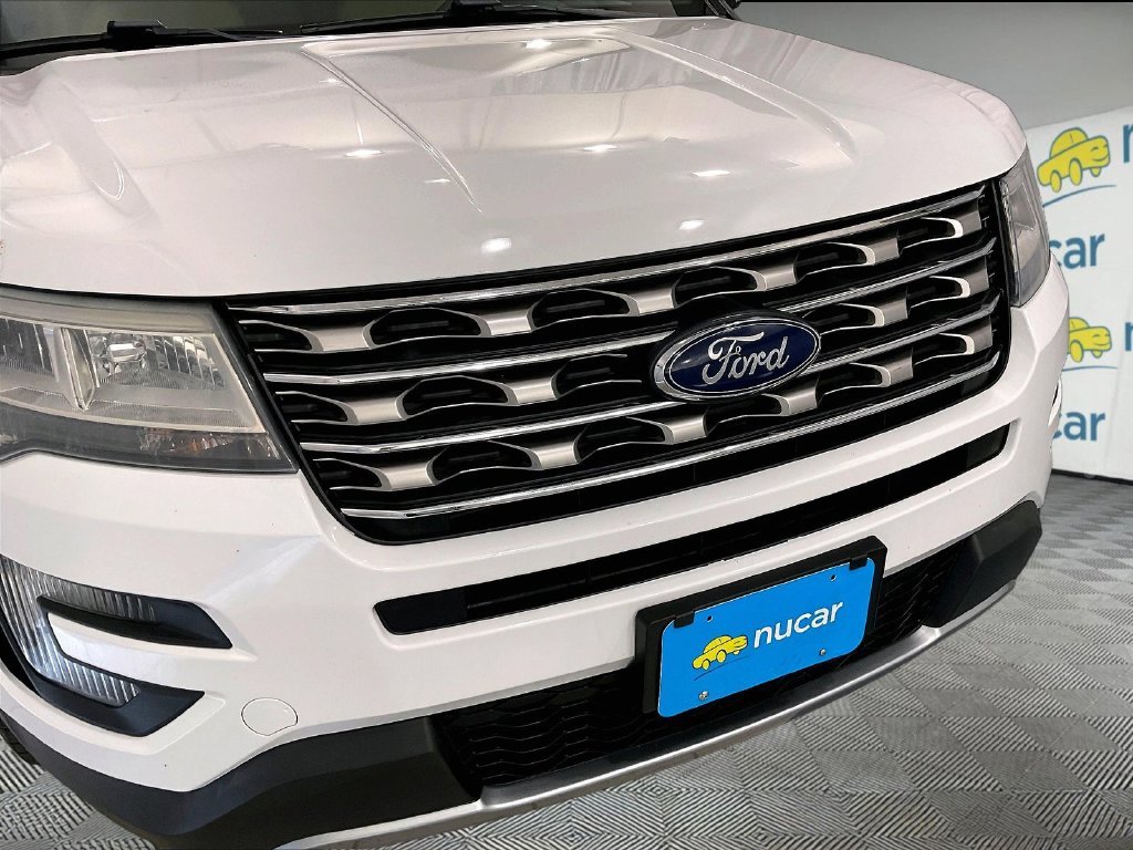 Used 2016 White Ford XLT image 31