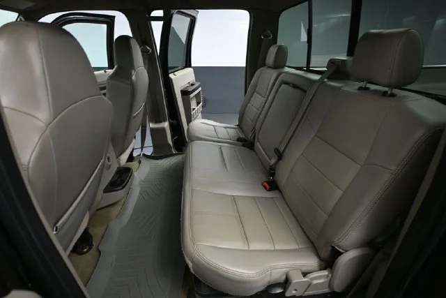 Used 2008 Black Ford Lariat image 28
