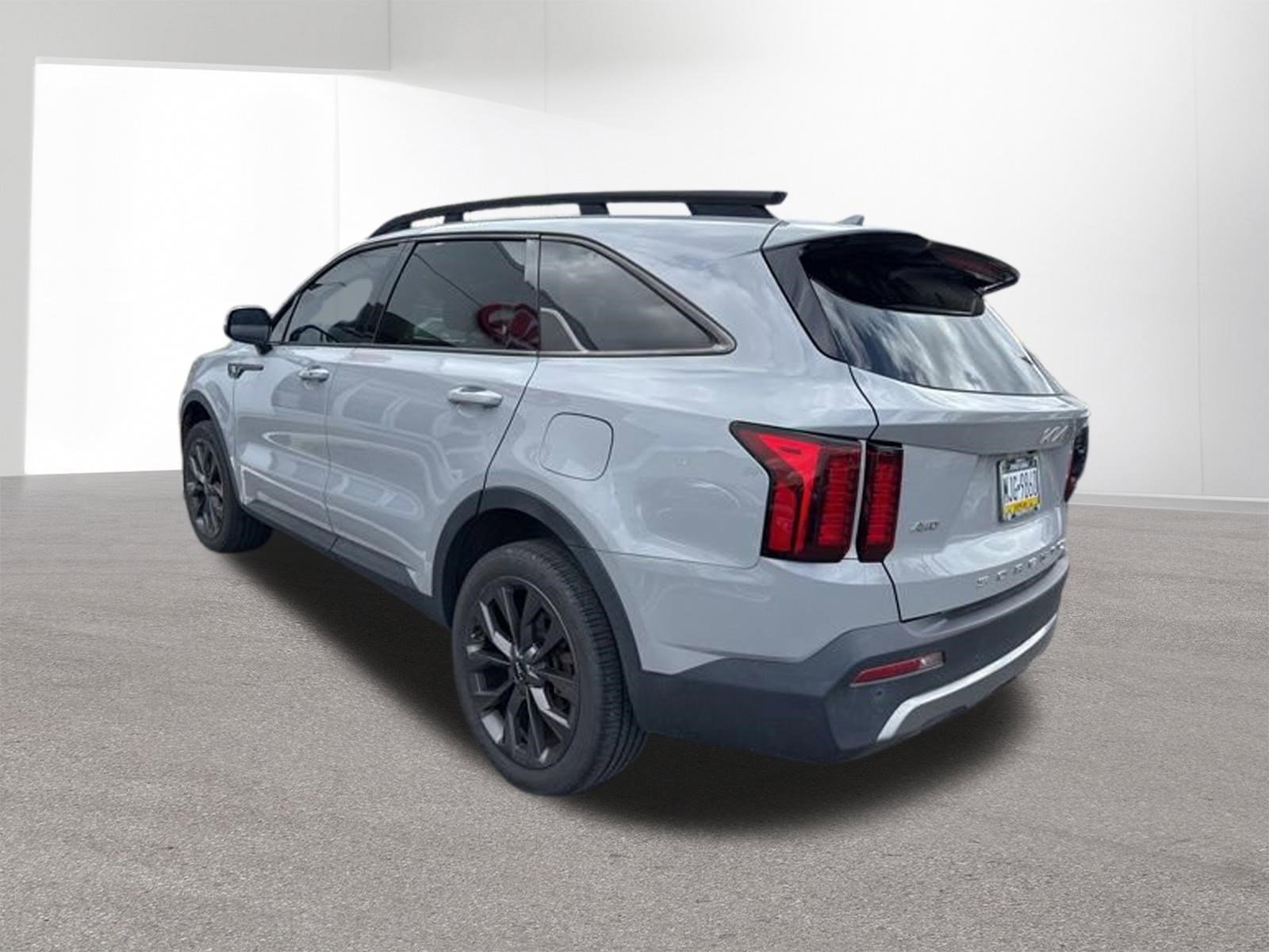 Used 2022 Wolf Gray Kia X-Line EX image 30