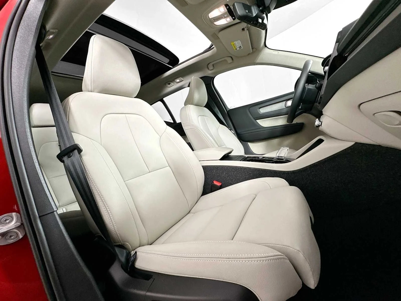 2025 Volvo XC40 Ultra - Photo 26