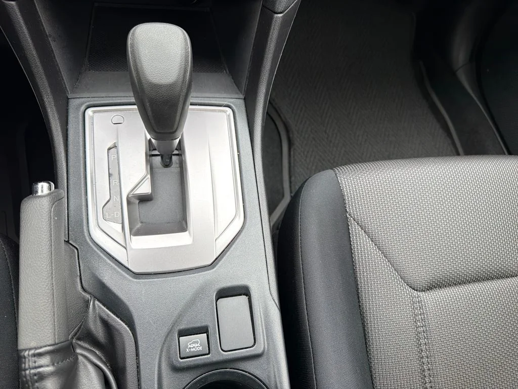 Used 2023 Gray Subaru Base image 31