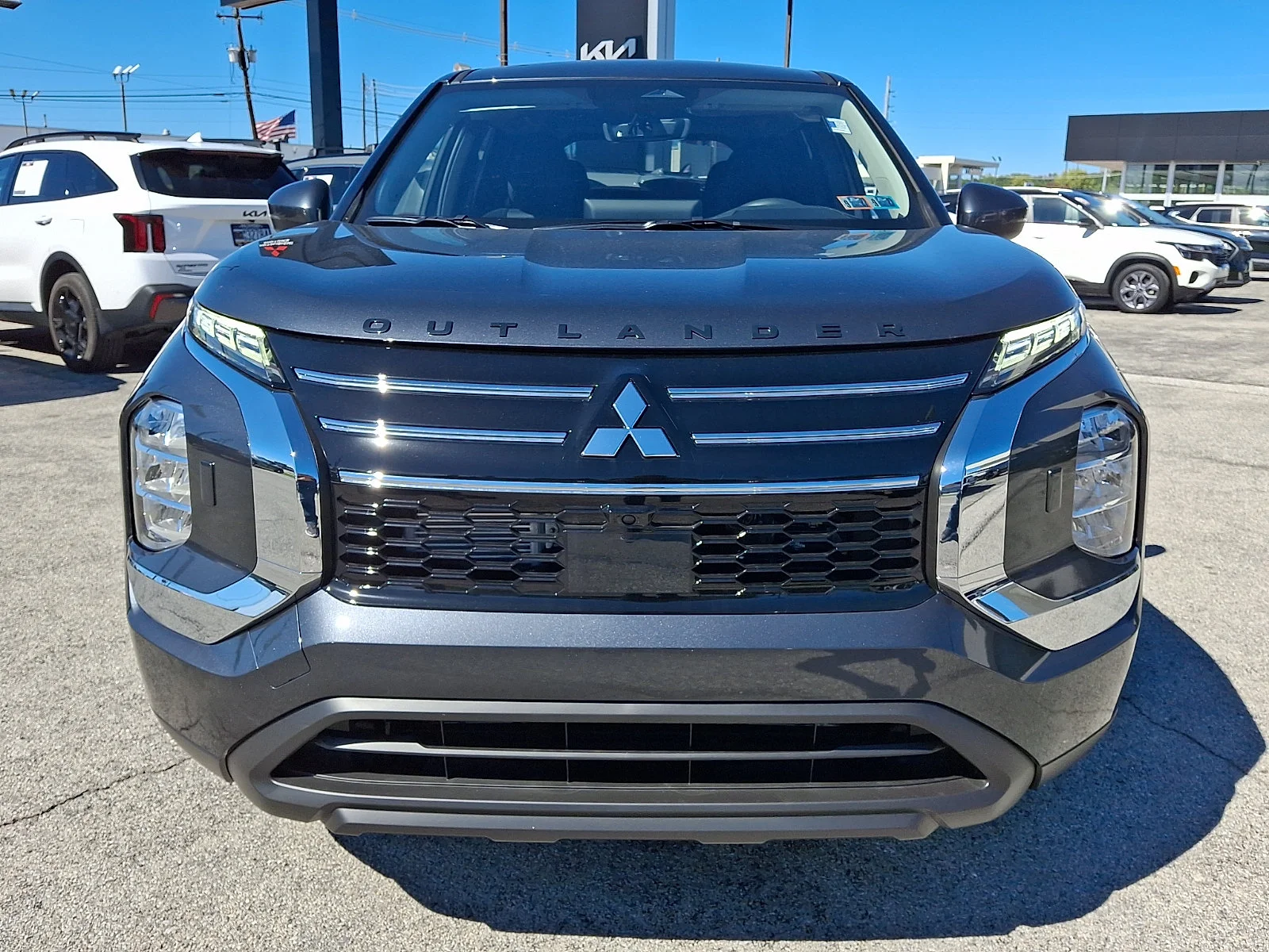 New 2026 Gray Mitsubishi ES image 3