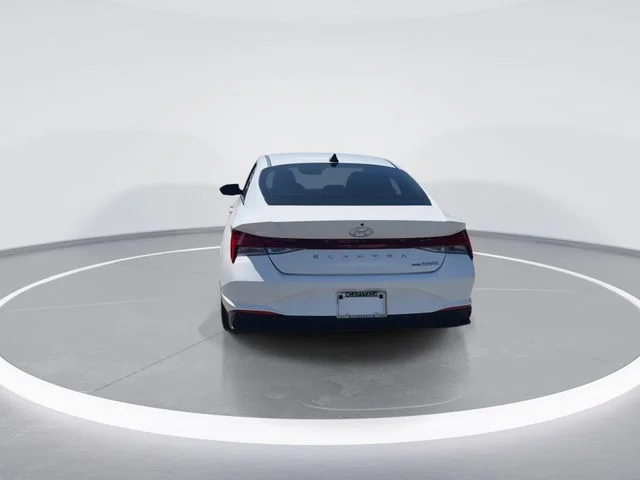 Used 2023 White Hyundai Blue image 7
