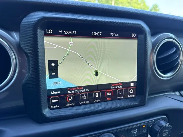 Used 2020 Silver Jeep Unlimited Sahara image 20