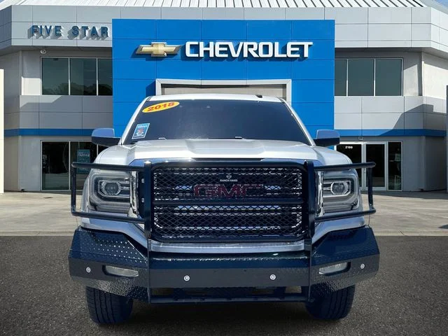 Used 2018 Silver GMC SLT image 2