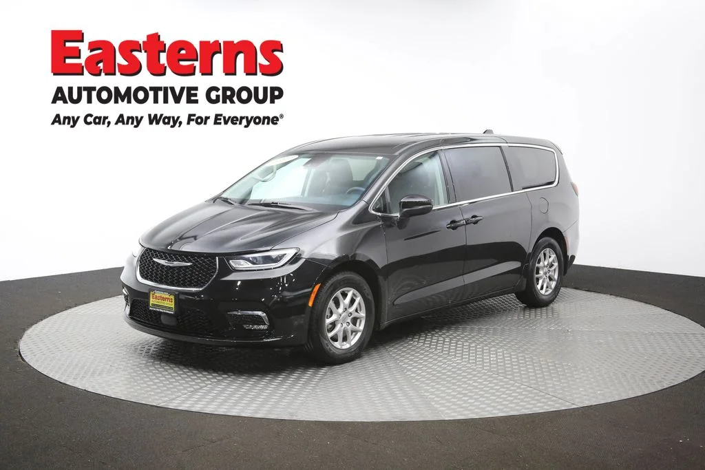 Used 2023 Black Chrysler Touring L image 56