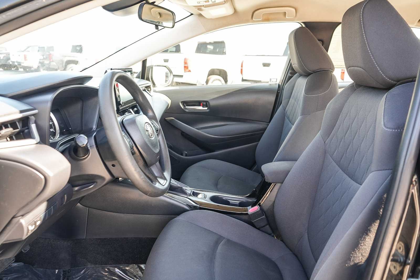 2020 Toyota Corolla LE - Photo 15