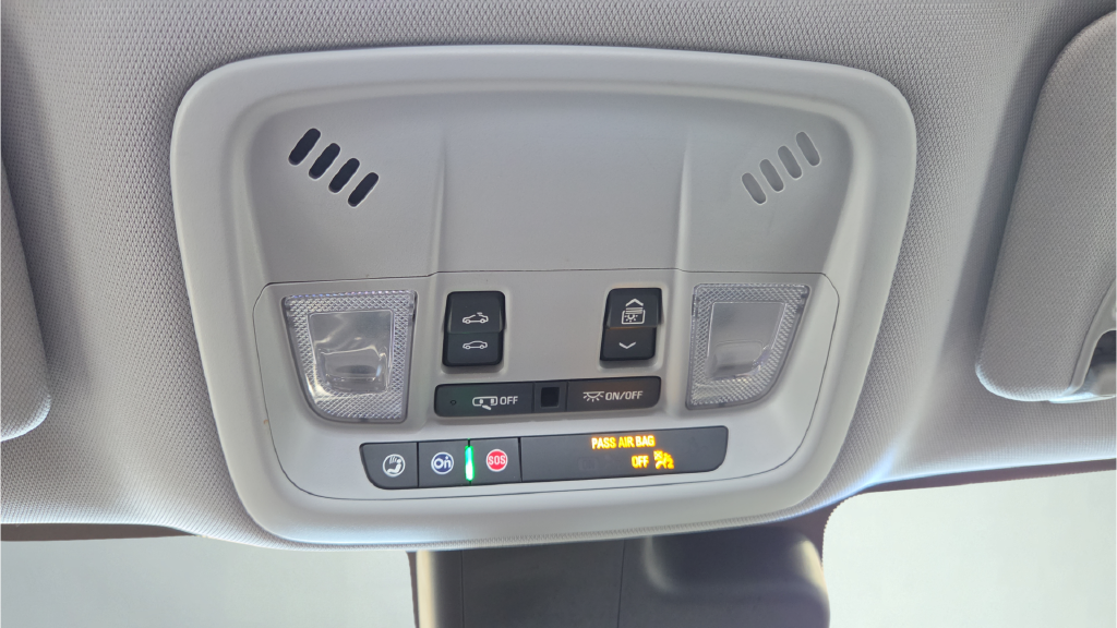Used 2023 Gray Chevrolet LT image 31