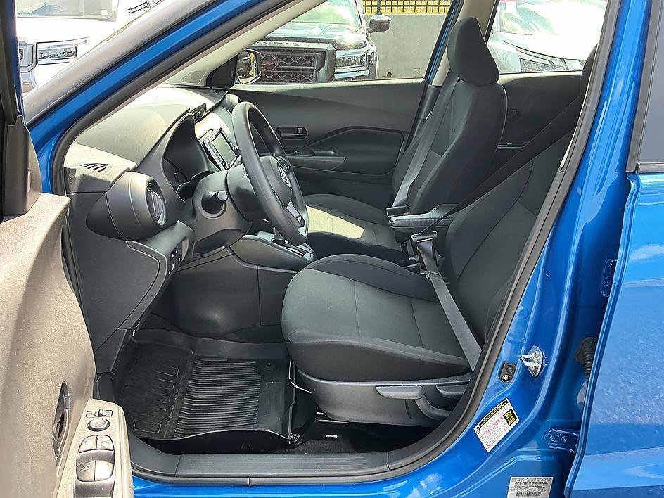 Used 2025 Electric Blue Metallic Nissan S image 12