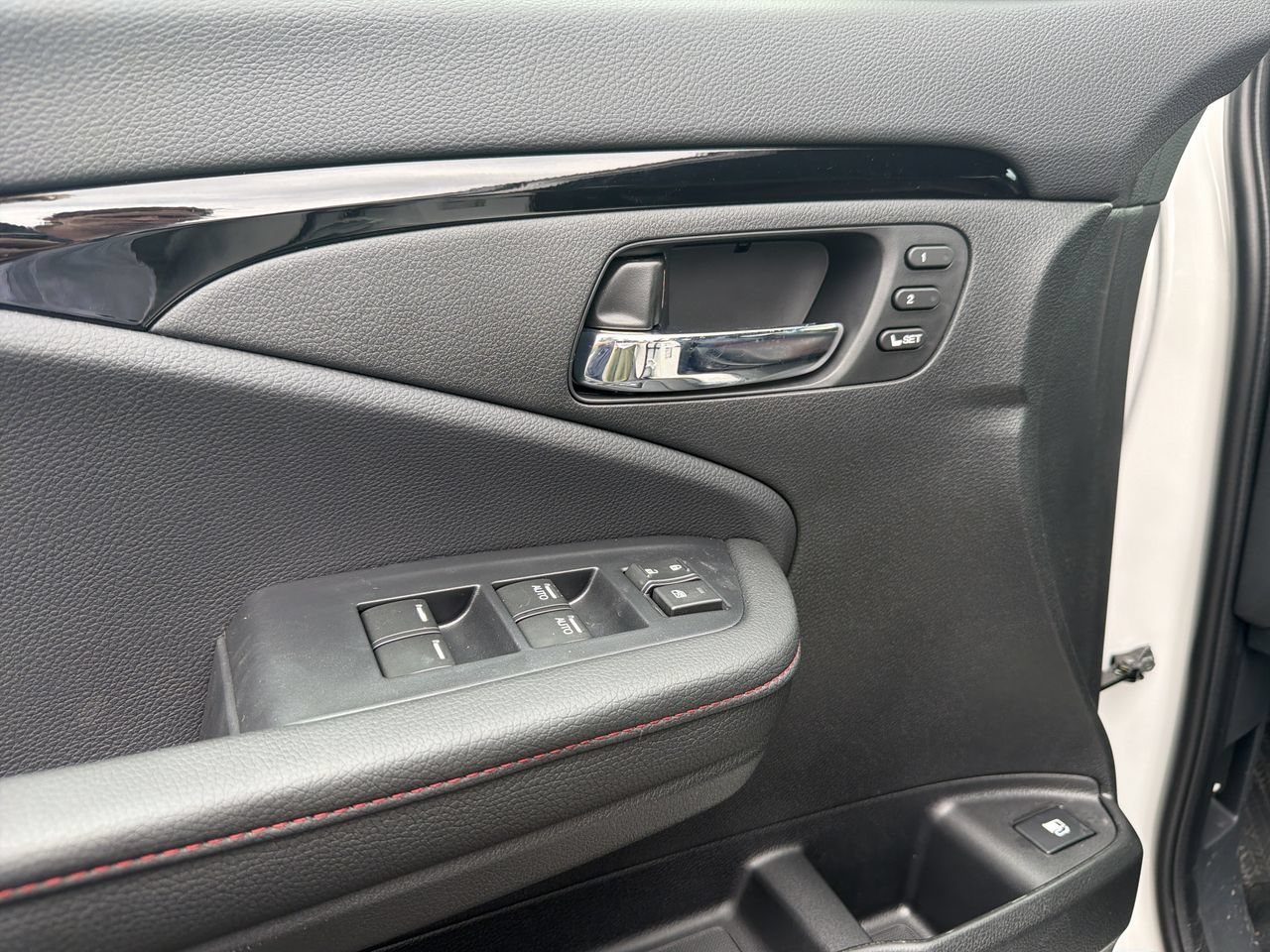 2026 Honda Ridgeline Black Edition - Photo 13