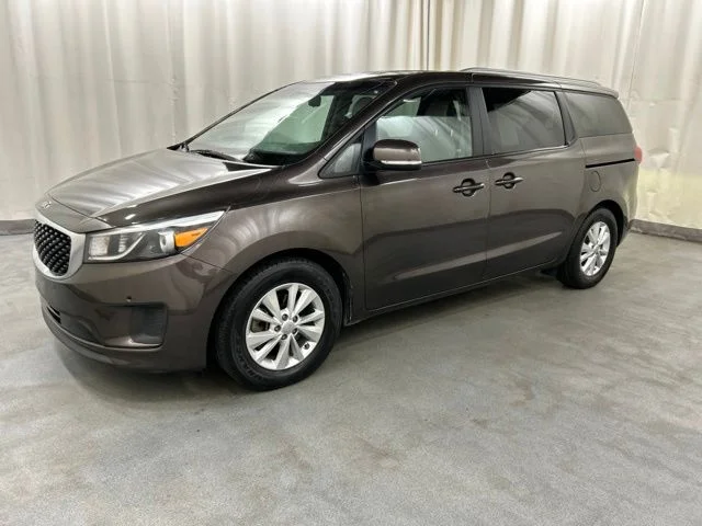 Used 2018 Kia Sedona LX with VIN KNDMB5C17J6375153 for sale in Waterbury, CT