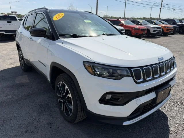 Used 2022 Bright White Clearcoat Jeep Limited image 3