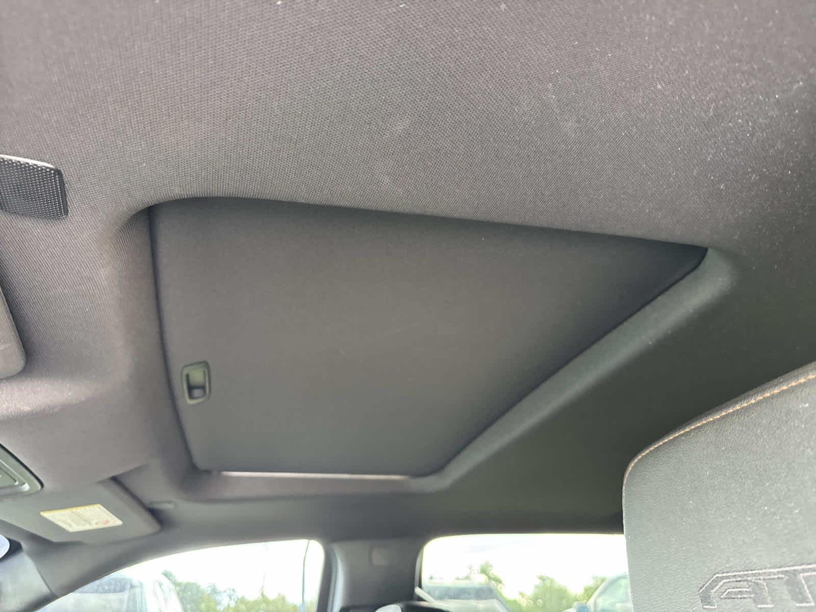 Used 2023 SUMMIT WHITE GMC AT4 image 13