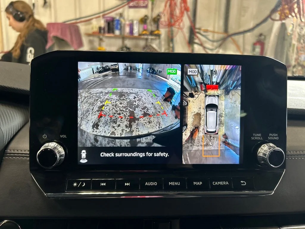 Used 2023  Mitsubishi SE image 22