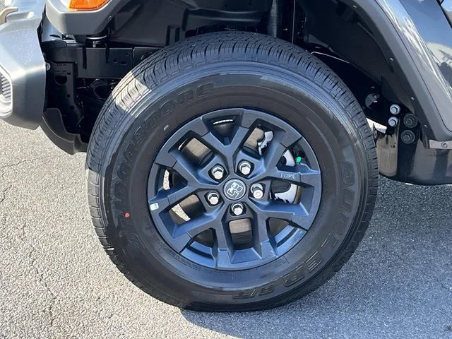 New 2026 Granite Crystal Metallic Clear-Coat Exterior Paint Jeep 85th Anniversary Edition image 12