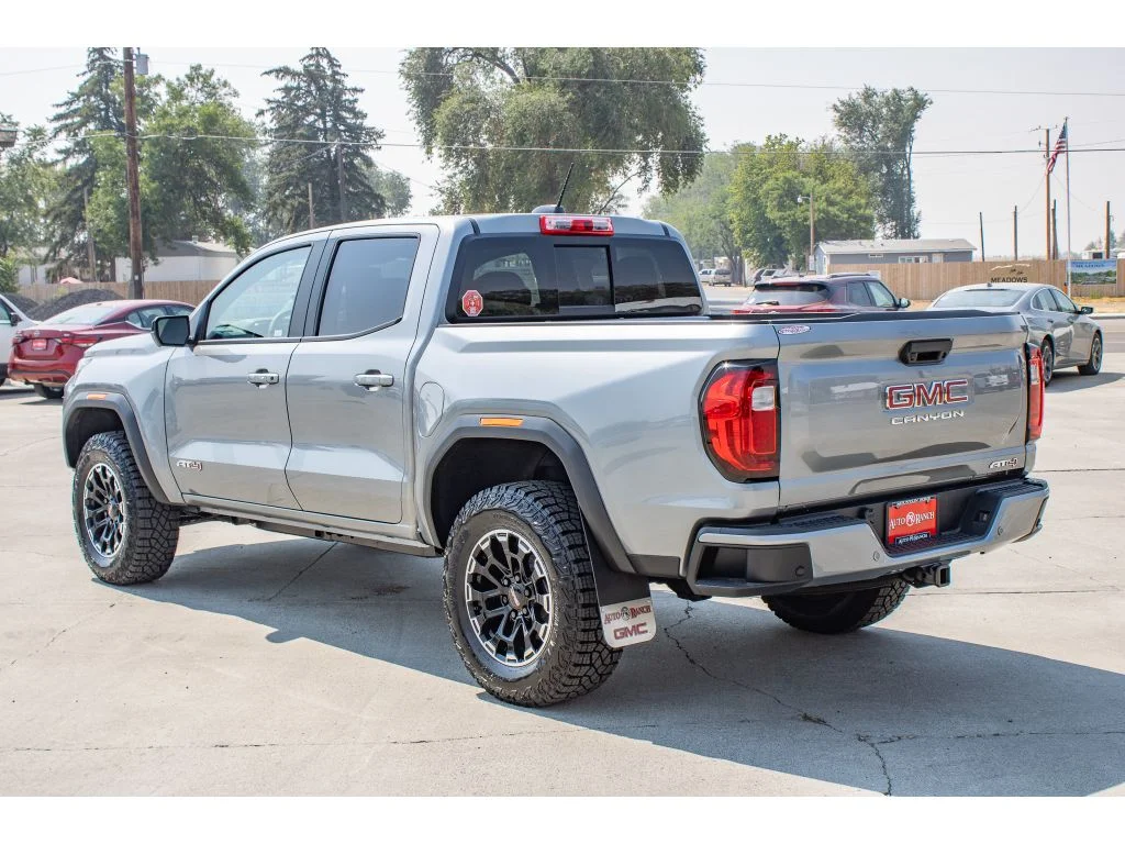 2026 GMC Canyon AT4 - Photo 6