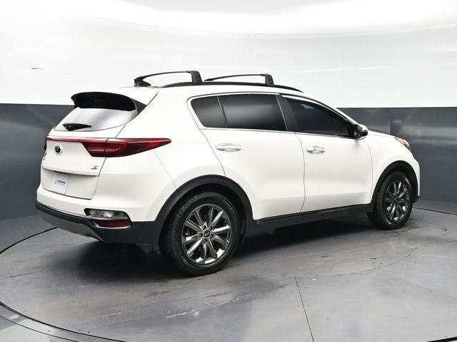Used 2020 White Kia S image 5