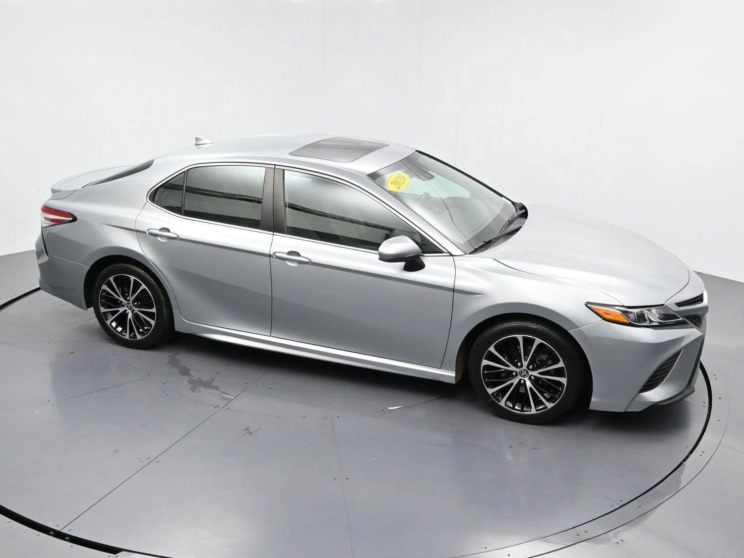Used 2020 Celestial Silver Metallic Toyota SE image 38