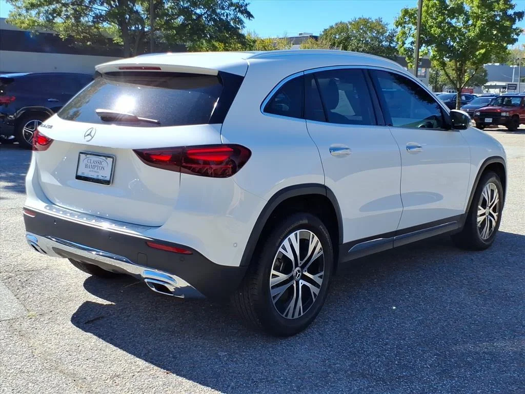 Certified Used 2026 Polar White Mercedes-Benz GLA 250 image 8