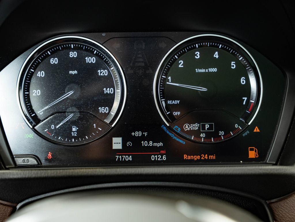 Used 2021 Black Sapphire Metallic BMW sDrive28i image 32
