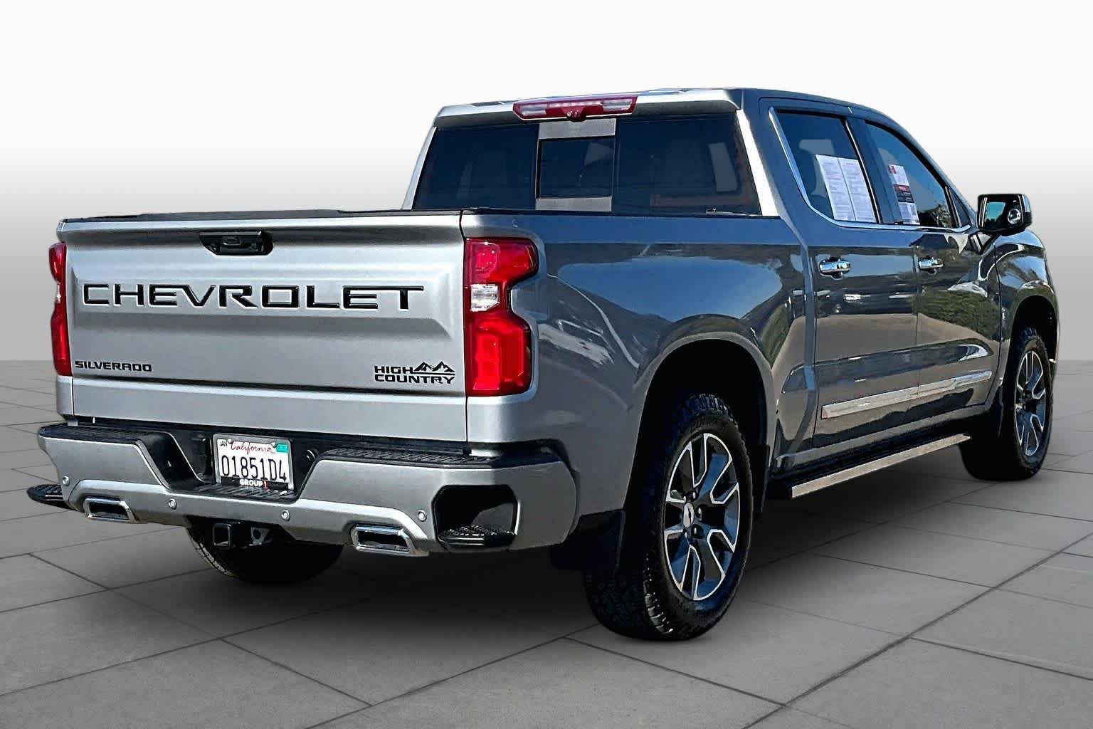 Used 2025 Sterling Gray Metallic Chevrolet High Country image 12