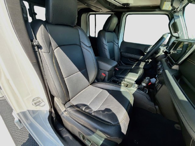 Used 2025 Bright White Clearcoat Jeep High Tide image 14