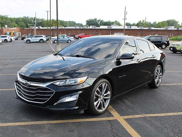 Used 2020 Black Metallic Chevrolet Premier image 2