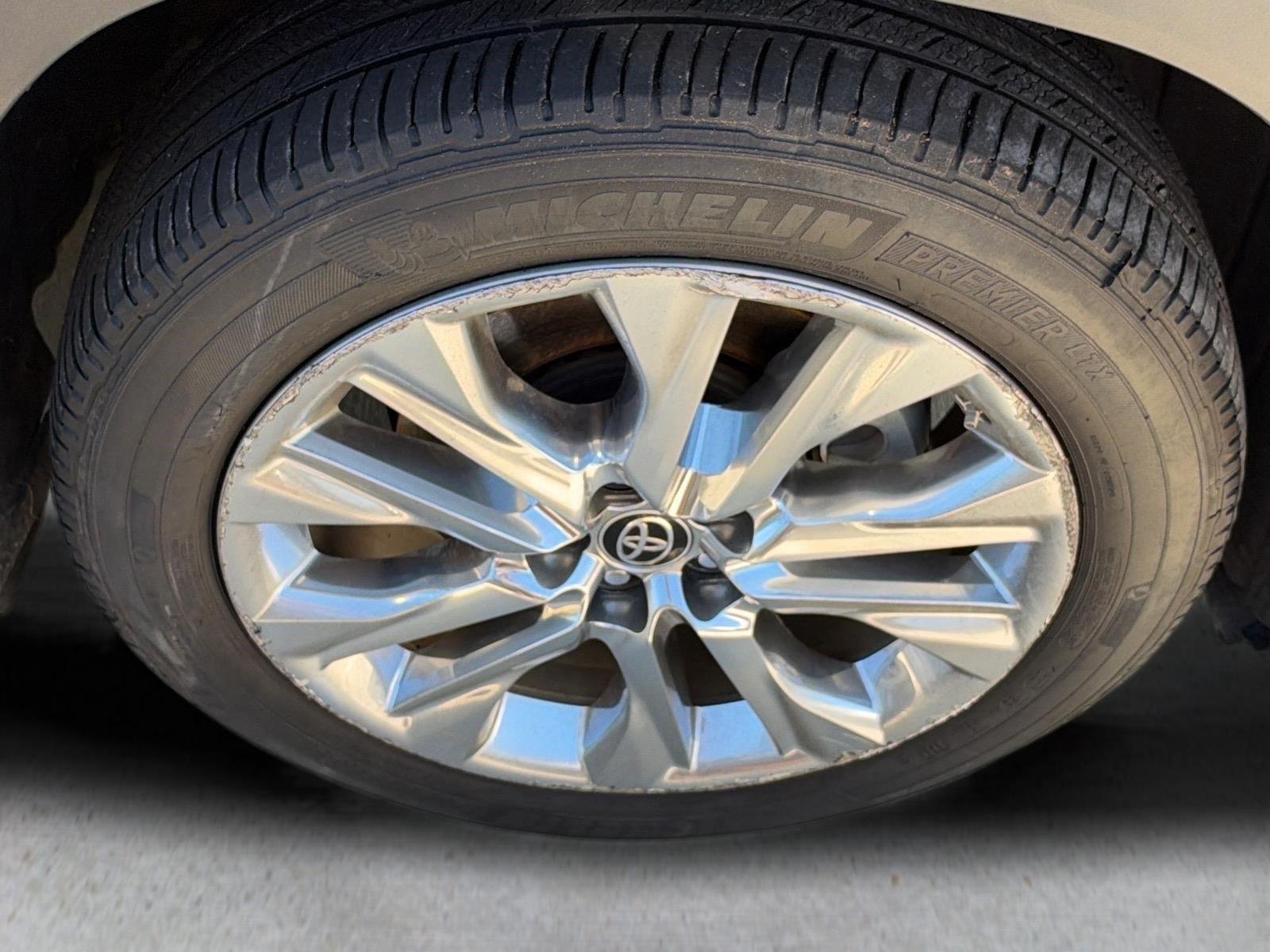 Used 2021 Magnetic Gray Metallic Toyota Hybrid Limited image 17