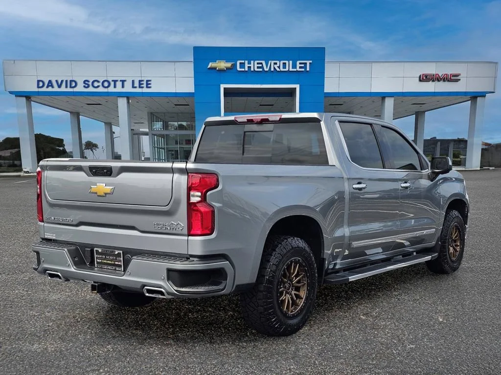 Used 2025 Sterling Gray Metallic Chevrolet High Country image 10